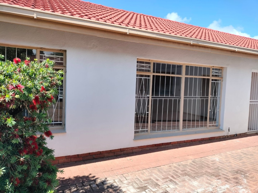 2 Bedroom Property for Sale in Uitsig Free State